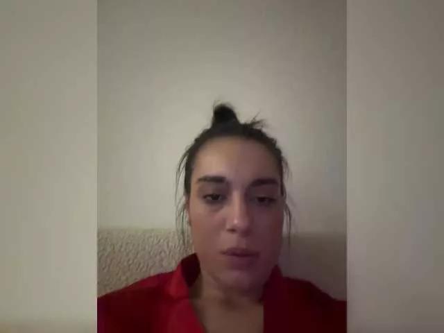 bubble-gum122 from BongaCams