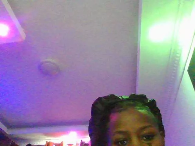 Bunnyy0011 from BongaCams