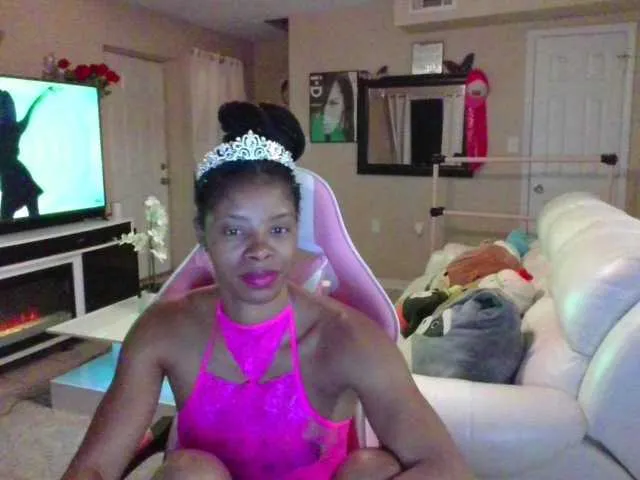 C0c0iman from BongaCams