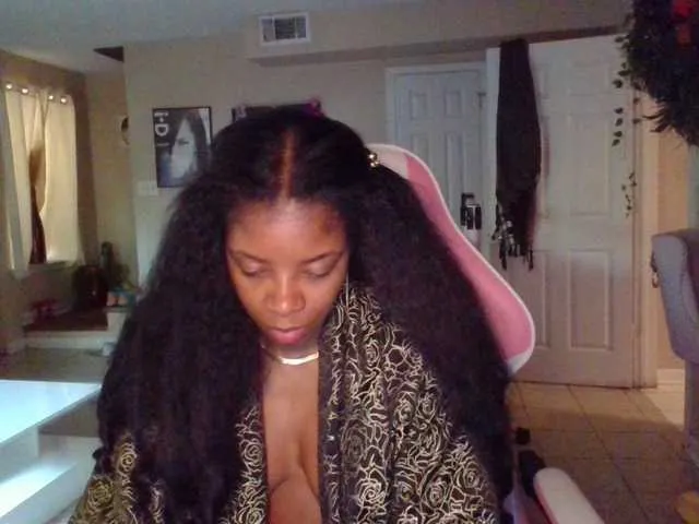 C0c0iman from BongaCams