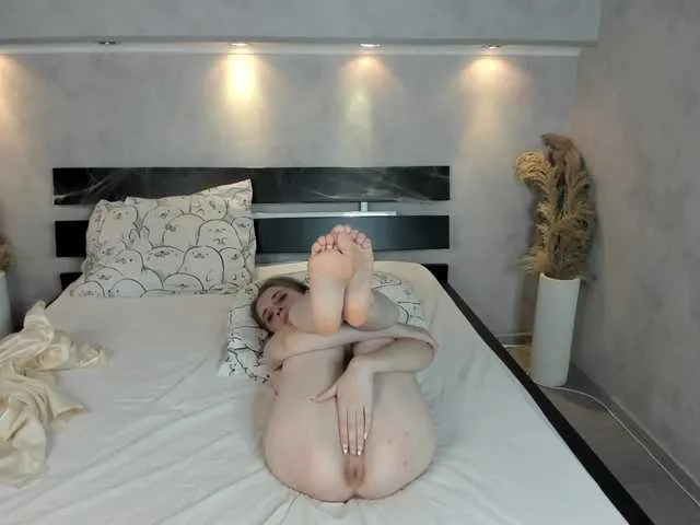 Camilla-Kelly from BongaCams is Freechat