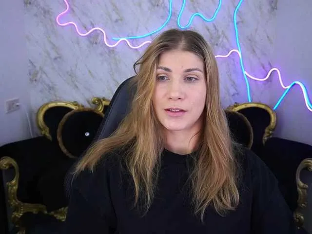 CassandraGood from BongaCams