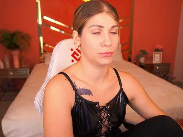 CassandraGood from BongaCams