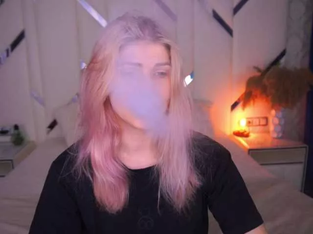 CassandraGood from BongaCams