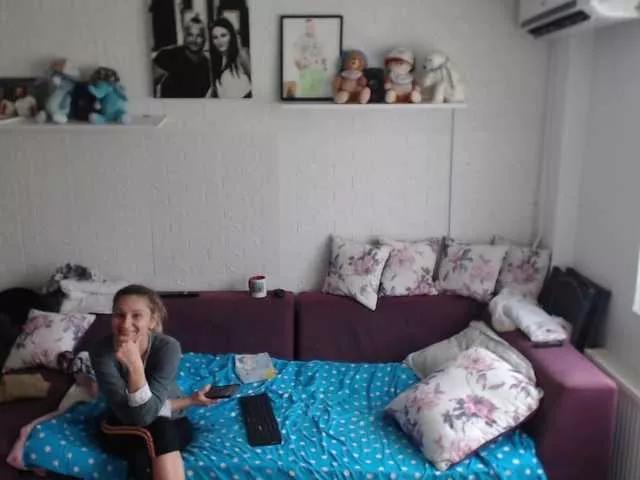 CassieSpell from BongaCams