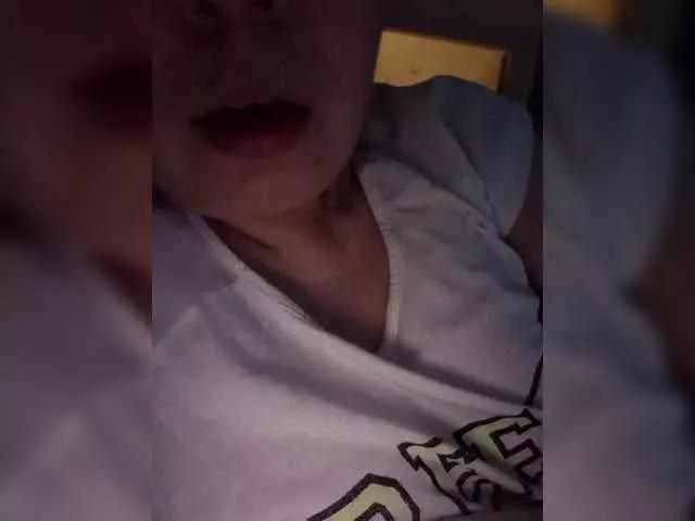 Catty1132 from BongaCams