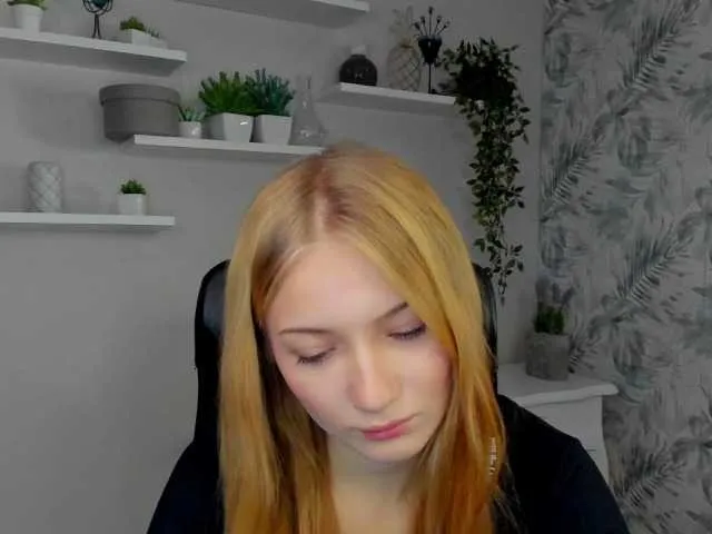 Chloeblonde18 from BongaCams is Freechat