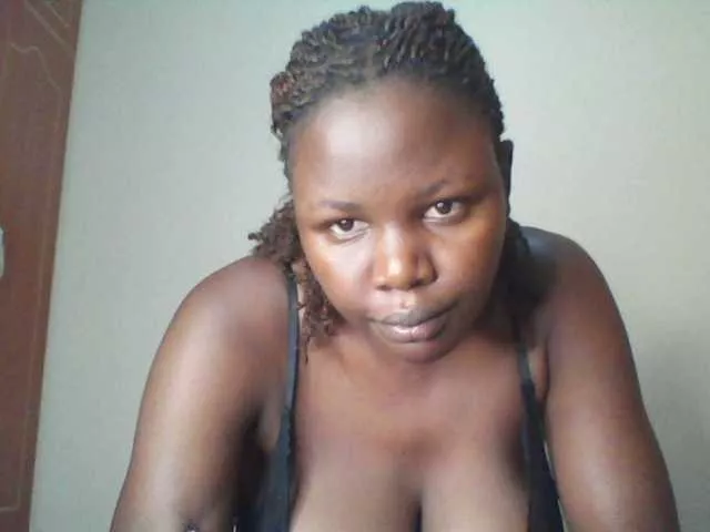 Chococreamm from BongaCams
