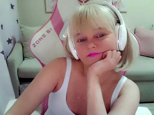 ChristieRoses from BongaCams is Freechat