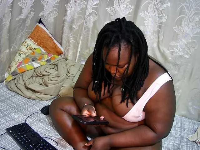 chubby-pritty from BongaCams is Freechat