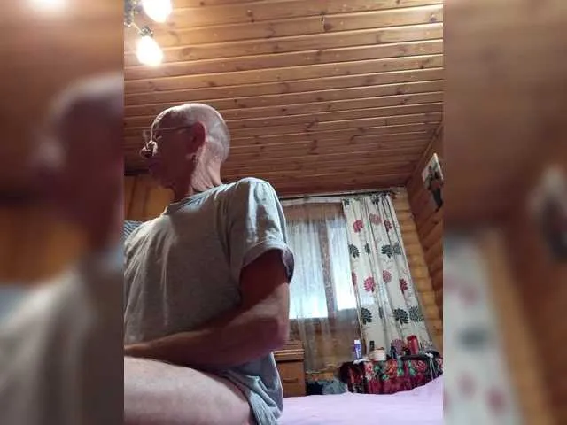 CindyXErics from BongaCams