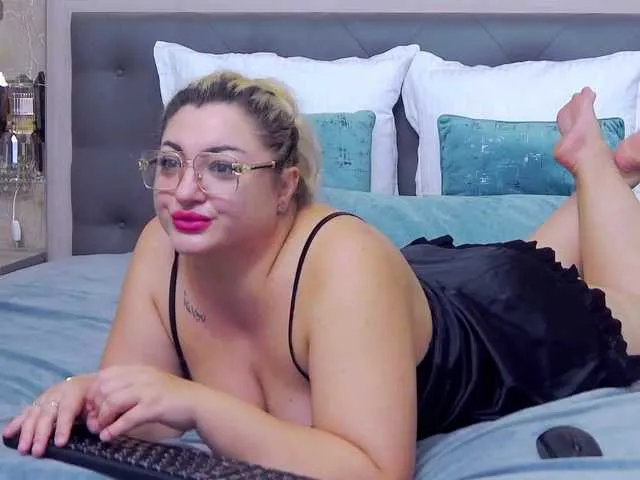 ClaraBreeze from BongaCams is Freechat