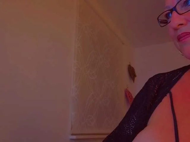 Connyat99 on BongaCams 