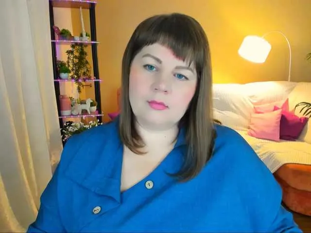 CrystaalStaar from BongaCams