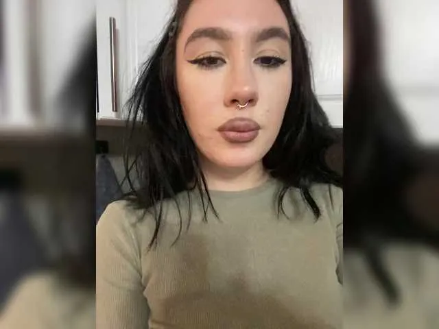 CurvyWoman- from BongaCams is Freechat