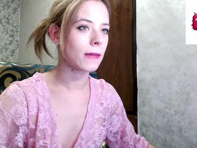 DanaXSmile from BongaCams