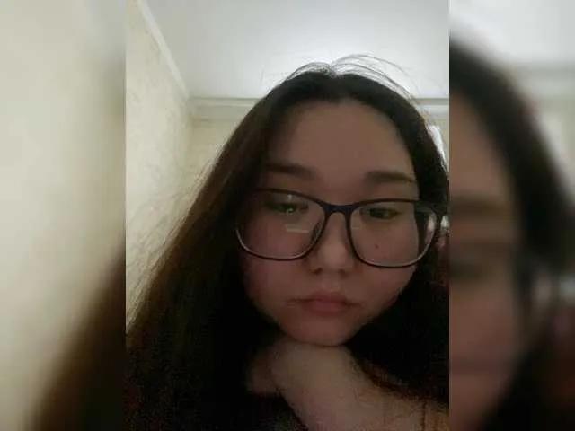 DebbieLu from BongaCams