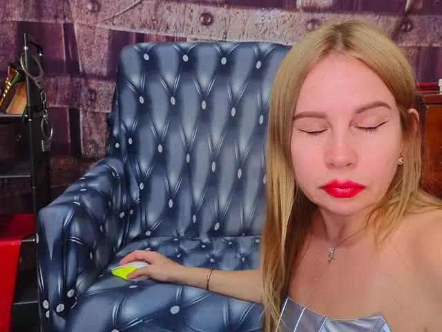 deluxekinky from BongaCams is Freechat