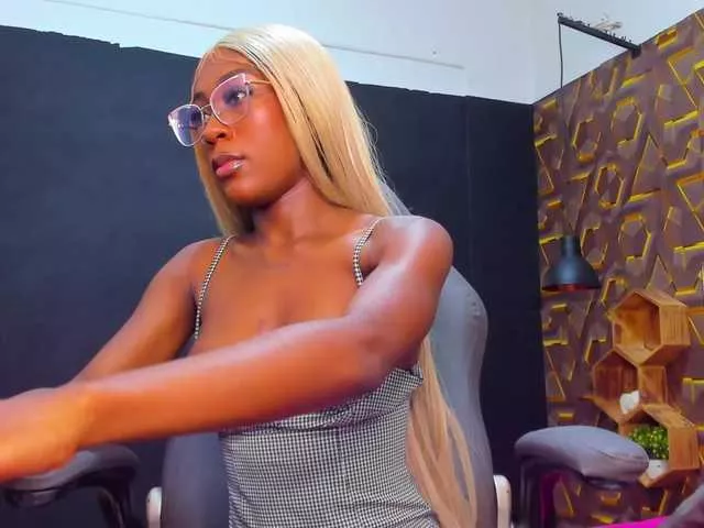 Deyymadisson from BongaCams