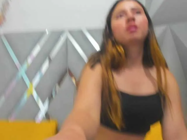 DianaSmiith from BongaCams