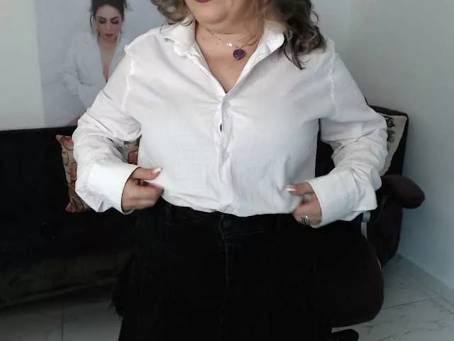 Diva-Hot82 from BongaCams