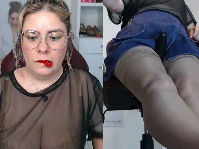 Diva-Hot82 from BongaCams