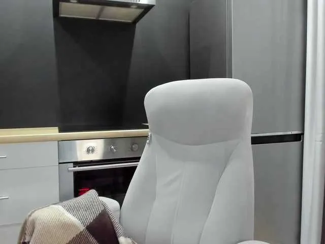 Dixii_life from BongaCams