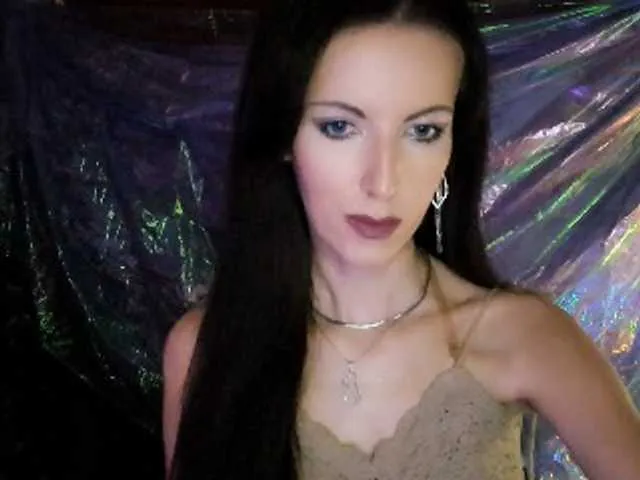 DizaKitty from BongaCams