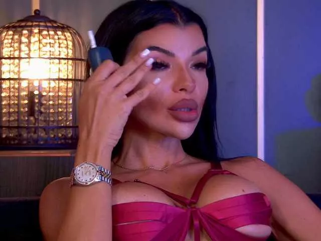 EleniaDevons from BongaCams