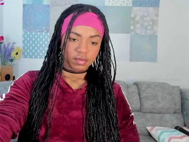 Eleonnor from BongaCams