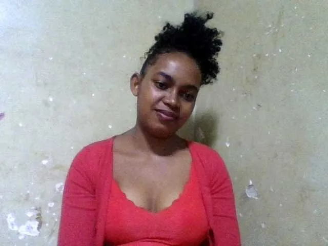 Elinah from BongaCams