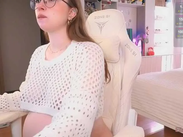 EliseJay from BongaCams