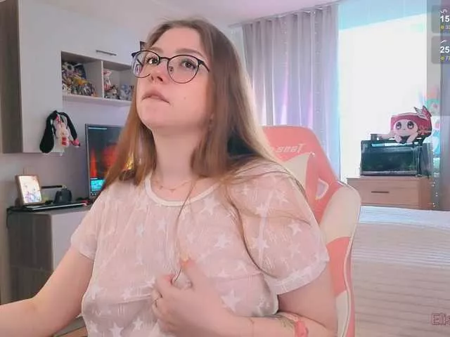 EliseJay from BongaCams