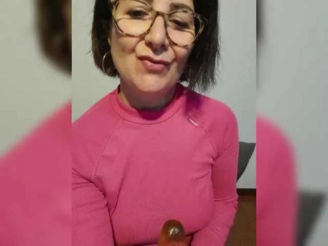 ElitalianMilf from BongaCams is Freechat