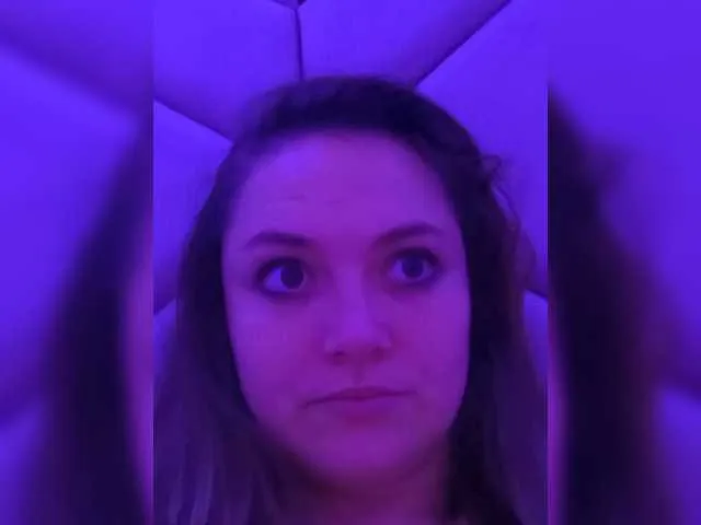 Ella31 from BongaCams