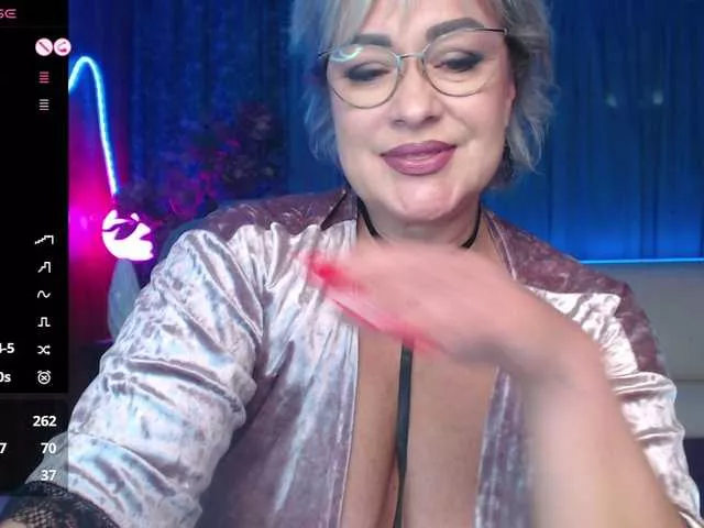 EllenRiplley from BongaCams