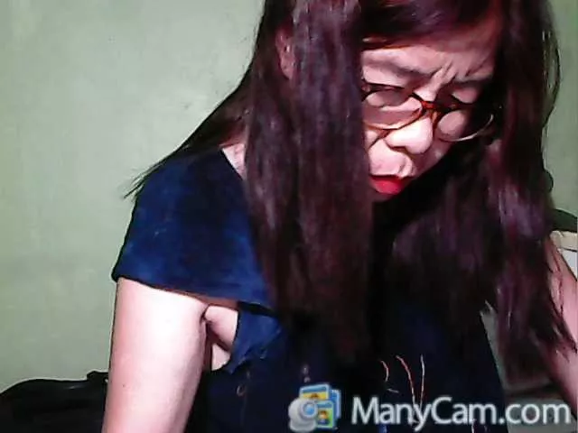 Ellie05 from BongaCams