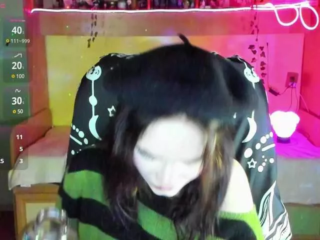 Elven1kiss from BongaCams