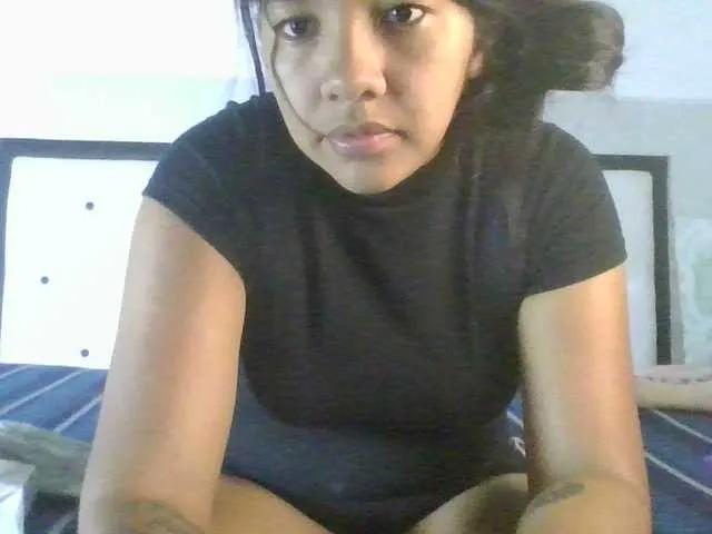 EmelyWhitte from BongaCams
