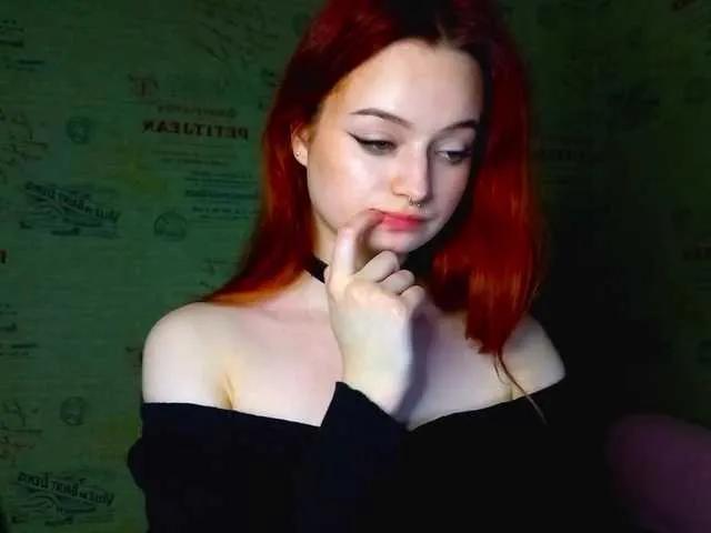 emiless from BongaCams is Freechat