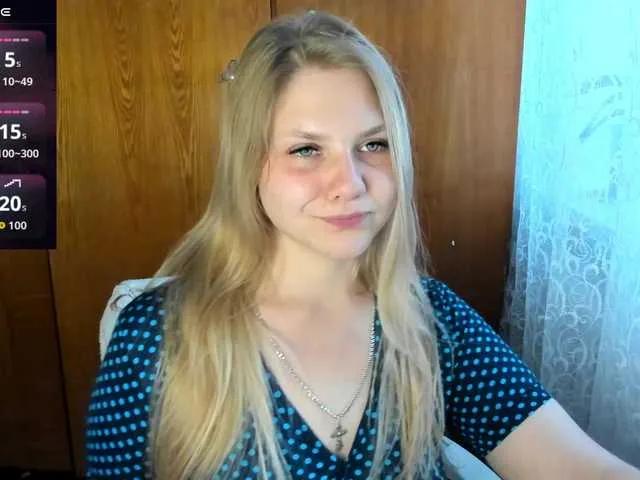 Emma-Frizea from BongaCams