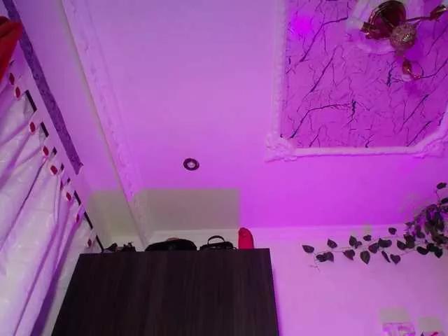 Emma-hoot1 from BongaCams