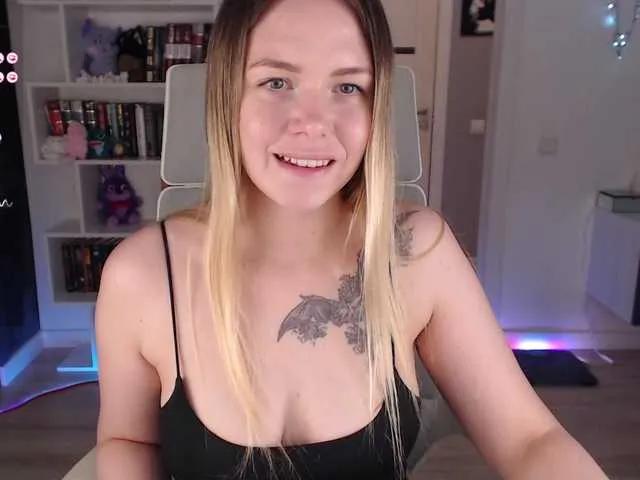 EmmaBryan from BongaCams