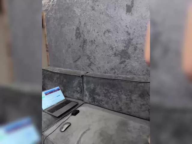 Emmagoodgirl from BongaCams