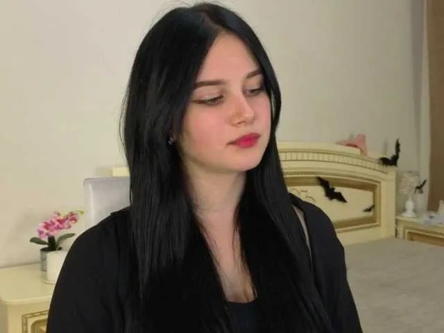 EnricaElis from BongaCams