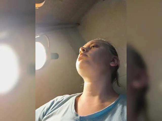 esterjohns from BongaCams