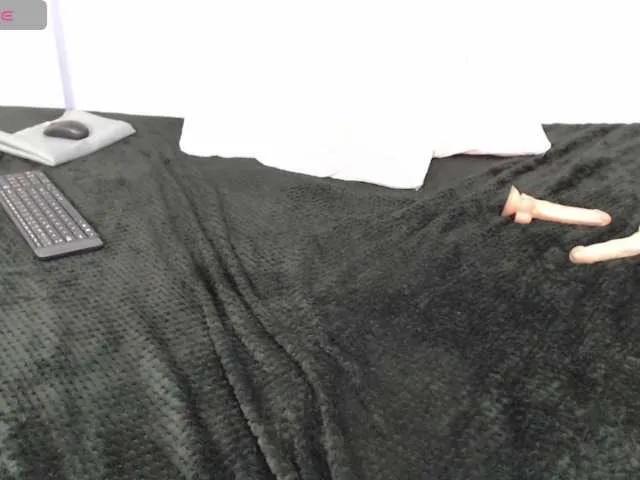 ESTRELLLA-LORENS from BongaCams is Freechat