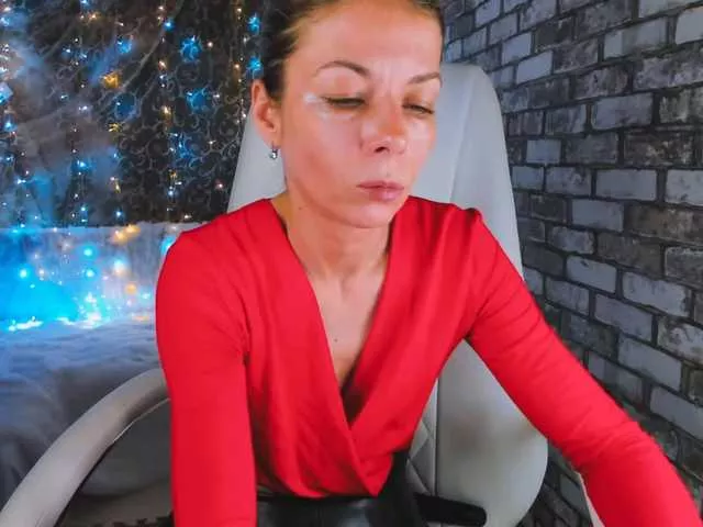 Eva-Melow from BongaCams