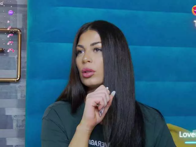 EvaRayne from BongaCams