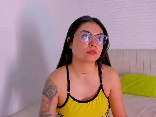 EVELYNCANDY from BongaCams